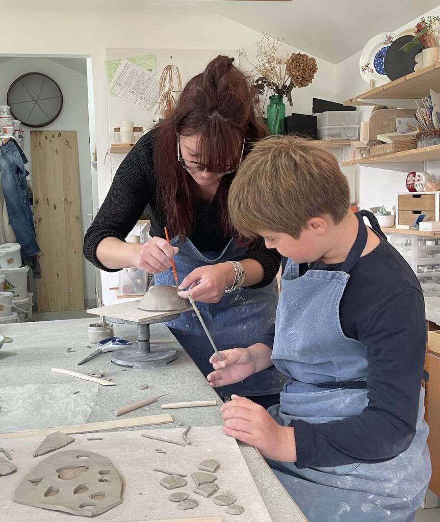 cours de poterie enfant